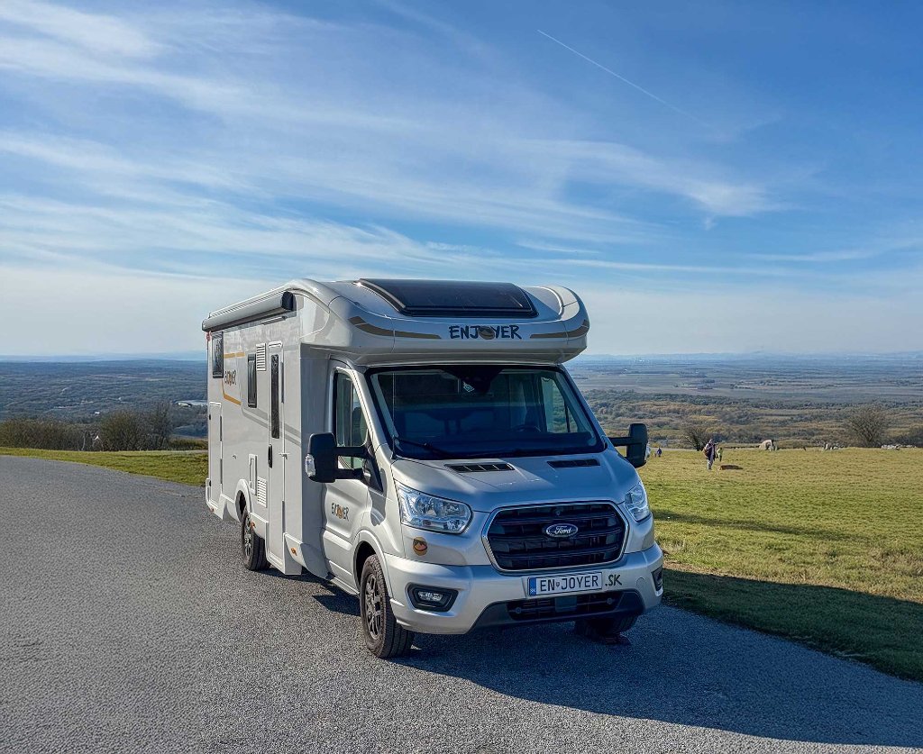 Karavan exteriér 1